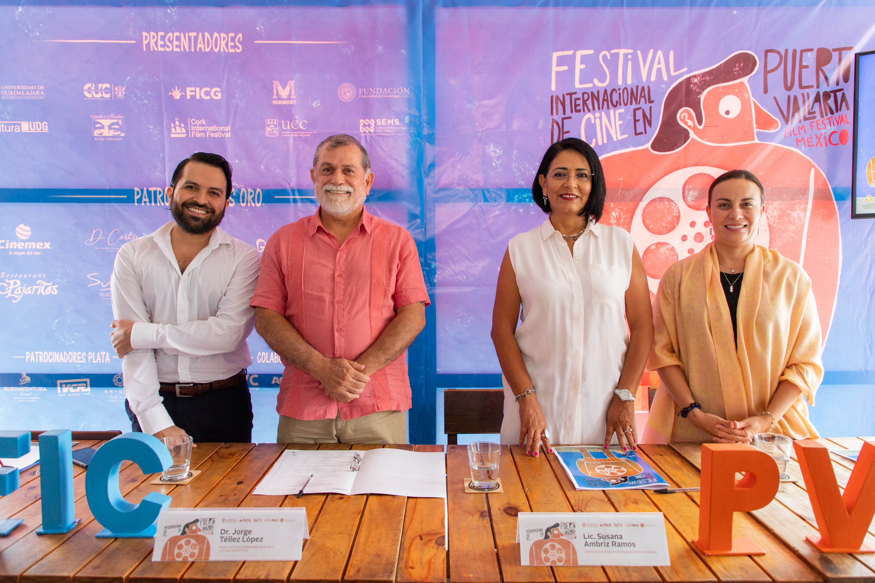 Presentadores del informe de actividades